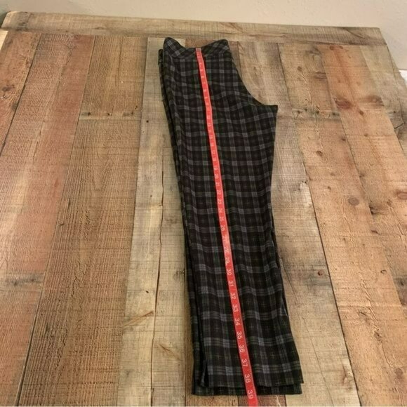 Erica Taylor women's size XL Stich Fix black and grays plaid pants - Picture 10 of 10